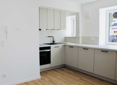 Lichtdurchflutete 3-Zimmer-Wohnung in Eggenfelden – mit Gartenanteil & moderner Einbauküche