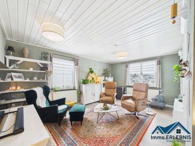 Toll! Schönes Zuhause mit moderner Einbauküche, Garage, Stellplatz & vieles mehr in Albershausen!