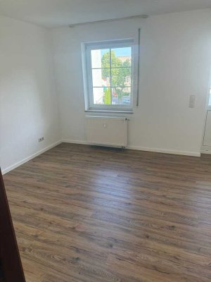 *!Bezugsfrei!* Helles Apartment mit geräumigem Balkon - WE40
