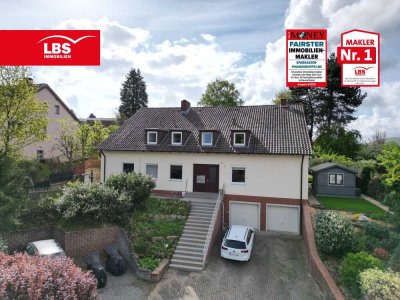 Ideal für die kleine Familie: Erdgeschosswohnung in zentraler Lage mit Garage und Garten..