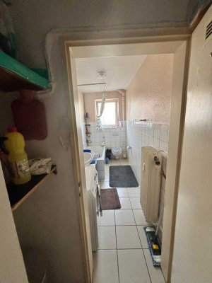 Helle 3-Zimmer-Wohnung in Offenbach unrenoviert zu vermieten
