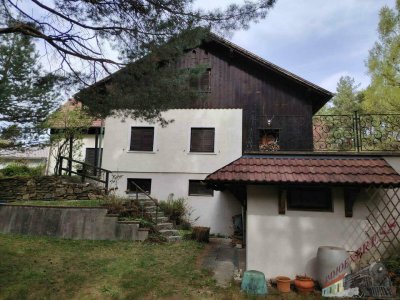 Idyllisches Wohnhaus auf riesengroßem Grundstück (ca.1850m²) vermittelt Urlaubsfeeling –Waldrandlage!
