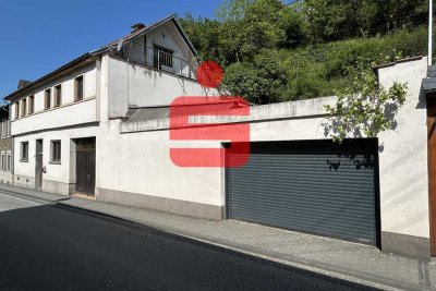 Alte Mauern, neues Leben - 
Historisches Flair mit Hof und Stellplatz