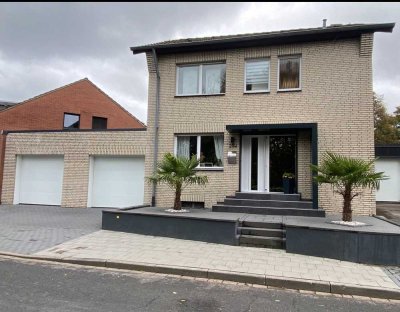 Individuelles Freistehendes Ein-Zwei Familienhaus