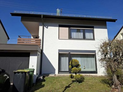 Grünes Glück für die ganze Familie - Einfamilienhaus mit Potential