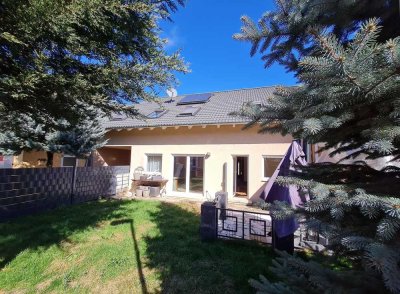 Noch junges, teilweise neuwertiges Reihenmittelhaus zum Sofortbezug
