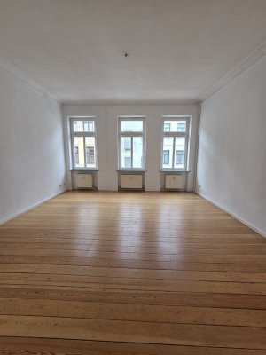 geräumige 2-Raum-Wohnung mit Tageslichtvollbad