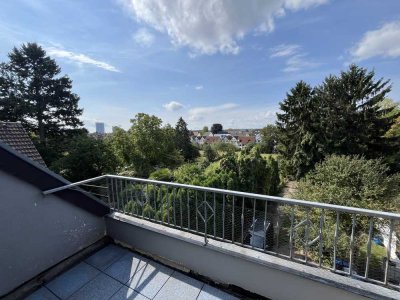 Sonnige, ruhige Maisonette Wohnung mit Kamin und Dachterrasse