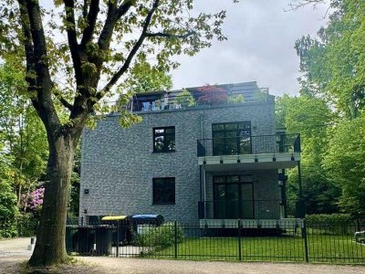 Exklusive 3-Zimmer-Wohnung mit Balkon und 2 Stellplätzen in Hamburg-Wellingsbüttel