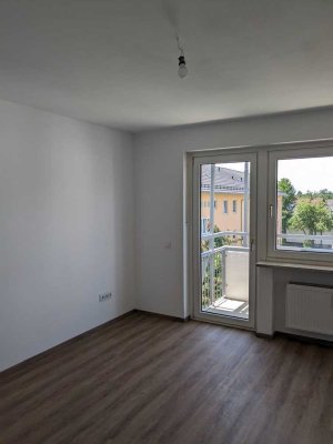 Erstbezug nach Sanierung: Ruhige 2-Zi-Wohnung mit Balkon *provisionsfrei*