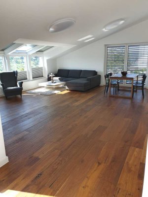 1900 € - 110 m² - 3.0 Zi.