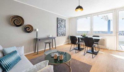Renovierte 3-Zimmer-Wohnung mit großem Balkon im 12. Stock