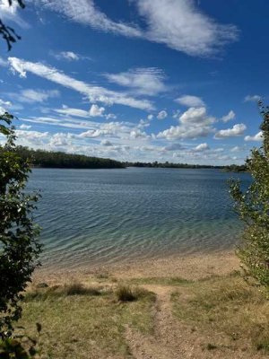 ***Wohnen, wo andere Urlaub machen – Charmantes Reihenhaus nahe Kulkwitzer See***