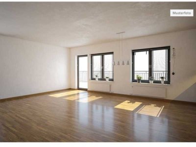 Provi frei 4 Zimmer - Wohnung mit Balkon