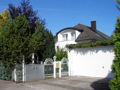Top Lage Grünwald: Freistehendes Einfamilienhaus – Wertbeständig und Nachhaltig