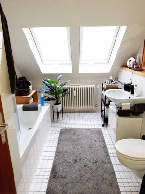 *Ihr neues Zuhause:Gemütlich, mit Balkon und modern ausgestattet *