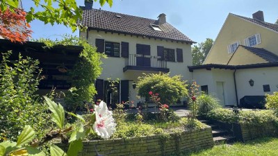 Attraktives Einfamilienhaus mit großem Garten in einer der begehrtesten Wohnlagen von Köln