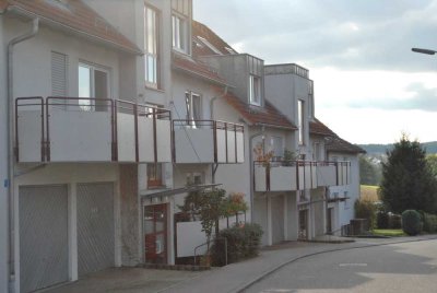 Von Privat: Helle 1-Zimmer-Wohnung sofort frei  mit Balkon, EBK & Top-Anbindung