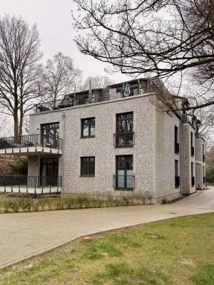 Exklusive 3-Zimmer-Wohnung mit Balkon und 2 Stellplätzen in Hamburg-Wellingsbüttel