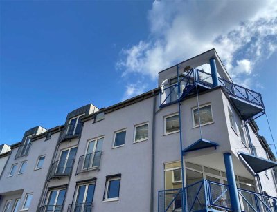 POCHERT IMMOBILIEN - Schöne helle Maisonette-Wohnung im Herzen der Altstadt