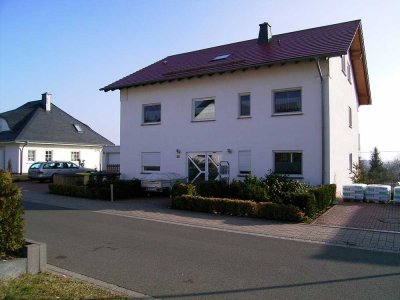 Schnuckelige Wohlfühl-Wohnung DG 2 Zi 84 qm ruhige Wohngegend Hellenhahn Schellenberg