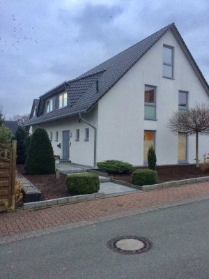 Neuwertige 5-Zimmer-Doppelhaushälfte mit Nolte Küche Möbeln in Löhne (ohne Makler-Provision)