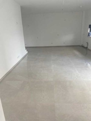 Nachhaltiger Neubau-Erstbezug mit PV-Anlage und Wärmepumpe