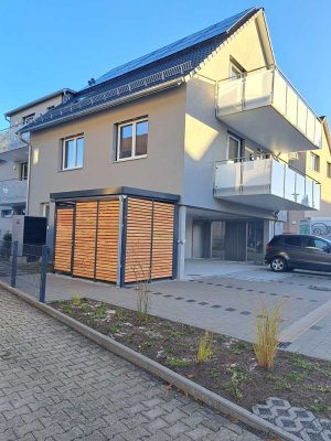 Erstbezug: 3-Zi-Dachgeschosswohnung mit EBK und Balkon in Renningen