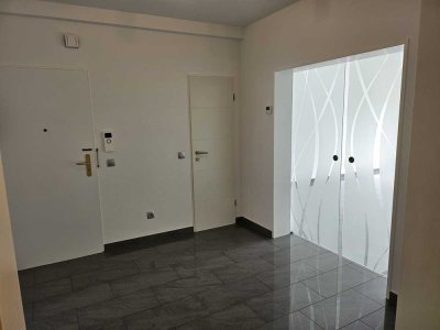 Hochwertige 3-Zimmer-Wohnung mit Balkon und Terasse in Hamburg-Wandsbek