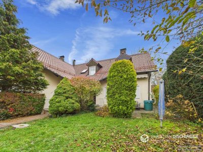 Gemütliche 2-Zimmer-Wohnung im Zweifamilienhaus – mit EBK, Süd-Balkon und Garage