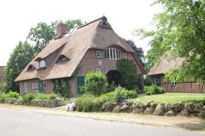Hier wartet ein Traumhaus auf Sie - speziell für Naturfreunde auf gr. Parkanwesen von 5.200 qm