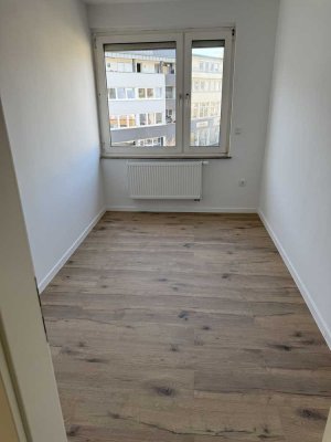 Elegante 4-Zimmer Wohnung im 2. OG in Siegburg