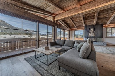 Luxus-Chalets in ruhiger &amp; sonniger Aussichtslage mit Outdoor-Pool