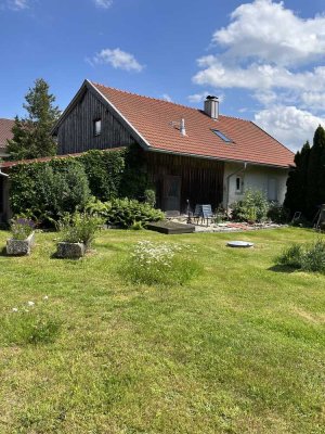 Sehr gemütliches und idyllisch gelegenes Einfamilienhaus