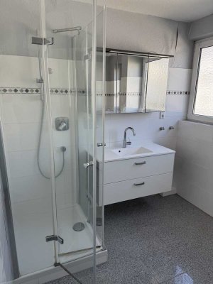 Sonnige 3-Raum-Wohnung mit Balkon und Garage