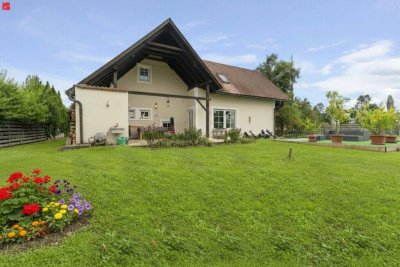 Wohnen im Grünen – großzügiger Familientraum mit Garten und angrenzendem Bach