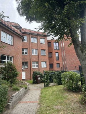 Zentral gelegene 2 Zimmer Wohnung mit mit Balkon und TG