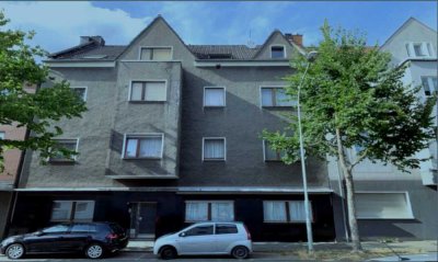 Super 3,5 Zimmer Wohnung mit riesigem Garten!