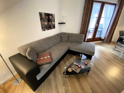 2-Zimmer Maisonette Wohnung mit saniertem Badezimmer in sehr gepflegte WE-Gemeinschaft