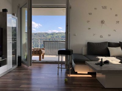 ** 3. Zi.- Wohnung mit Balkon in sonniger Höhenlage **