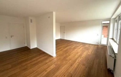 -Erstbezug- nach Sanierung in 3- Zi. ETW mit Balkon & TG-Stellplatz direkt an der Urdenbacher Kämpe