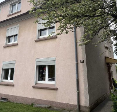 *Provisionsfrei* Mehrfamilienhaus mit Potenzial