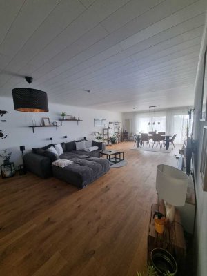 Neue renovierte großzügige 4 Zi. - Wohnung im Herzen Lampertheims
