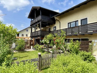 Ruhig und zentral in Halfing- Attraktive 3- Zimmer- Erdgeschosswohnung mit großem Südgarten