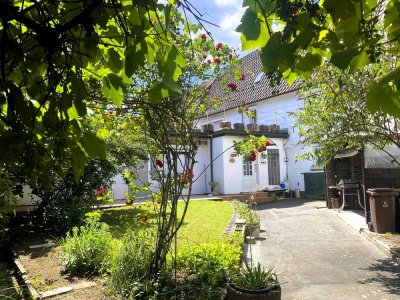 1-Familien-Haus in ruhiger Lage, mitten im Herzen der historischen Steinheimer Altstadt.