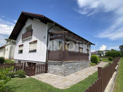 Tolles Einfamilienhaus mit eingezäuntem Garten!