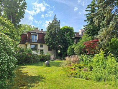 360 TOUR / Einfamilienvilla mit großem Garten und Garage in bester Grünlage von Hietzing