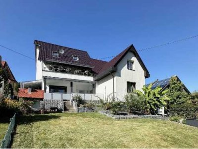 Schöne 2-Zimmer Wohnung mit großer Terrasse und schönen Ausblick