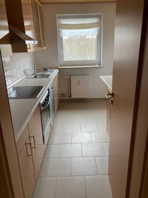 2-Zimmer-Wohnung mit Balkon, Einbauküche und Parkplatz