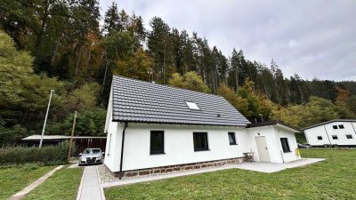 Erstbezug nach Sanierung *kleines Einfamilienhaus in Calw ca. 100m² Whnfl.*